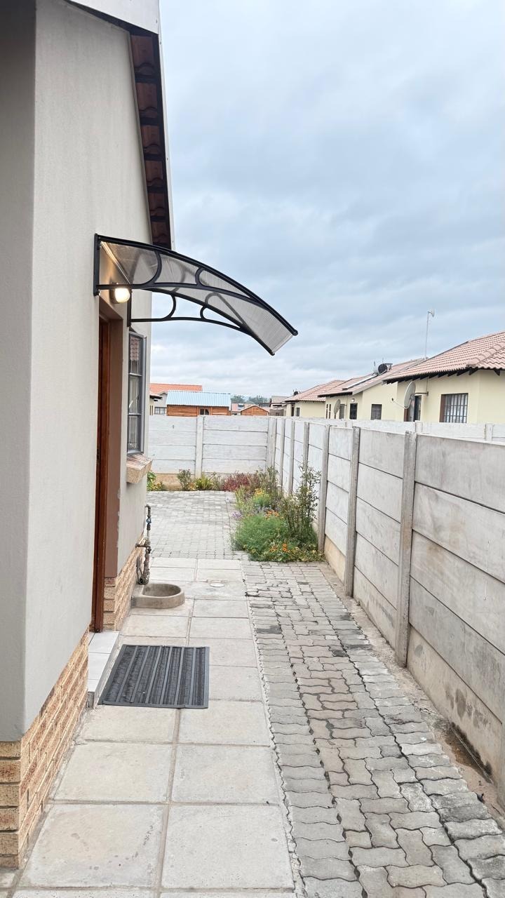 3 Bedroom Property for Sale in Waterkloof East North West